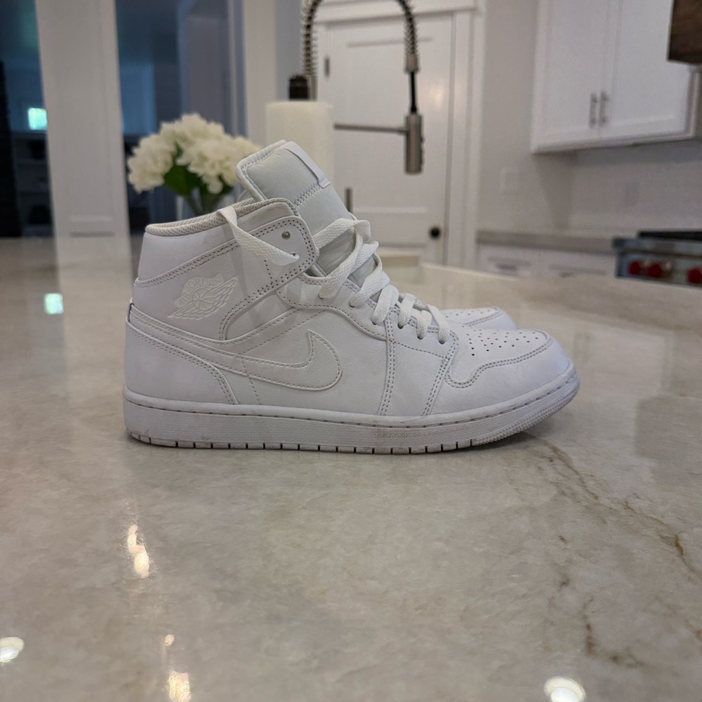 Jordan White Sneakers